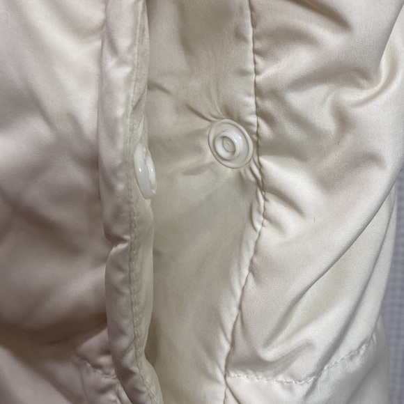 Lands End  Down vest Size S Cream stand up collar back waist detail gorp core - Picture 4 of 8
